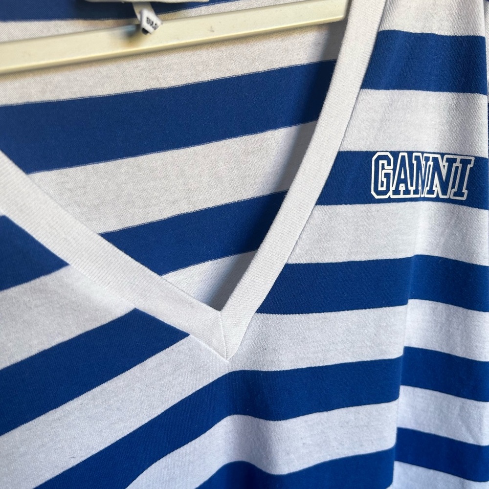 Ganni Blue and White Striped Logo Tee Shirt V Neck Size Medium - Picture 7 of 7